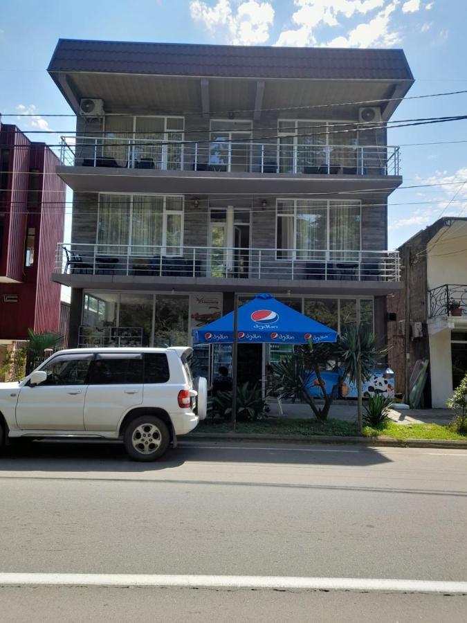 Str.Agmashenebeli 548 Hotel Kobuleti Luaran gambar