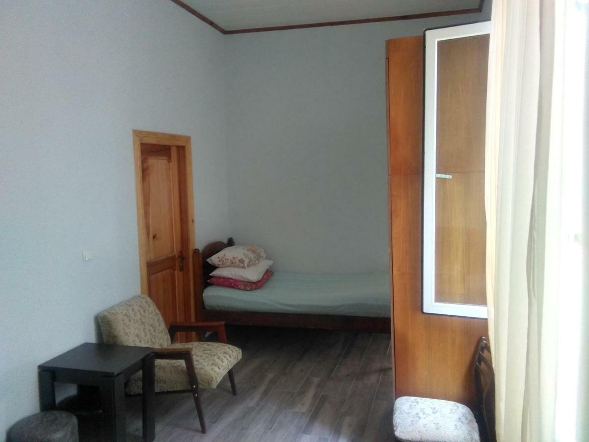 Str.Agmashenebeli 548 Hotel Kobuleti Luaran gambar